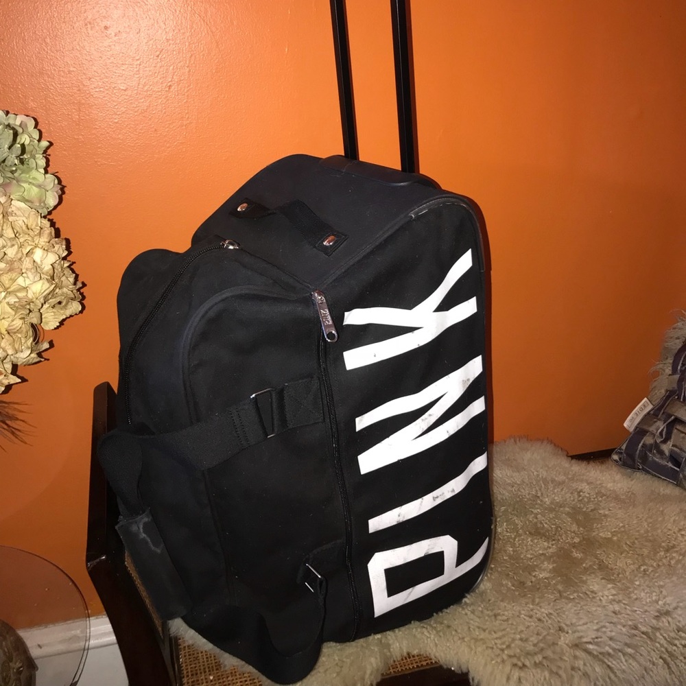 Rolling Victoria’s Secret PINK duffle